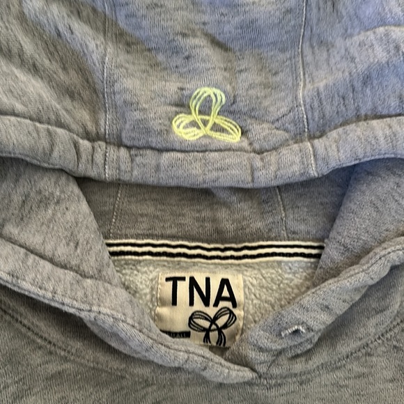 TNA Hooded Kanga pocket sweatshirt size XS - Picture 3 of 7